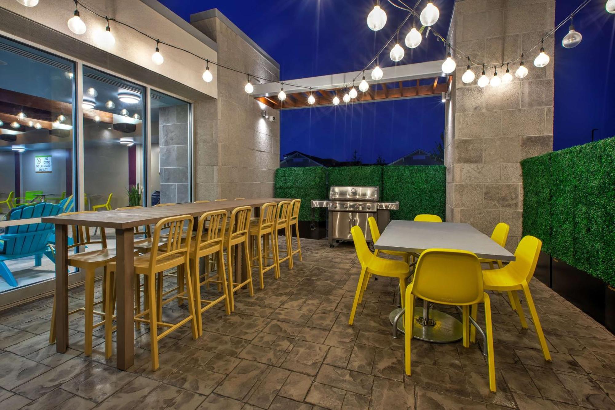 Home2 Suites By Hilton Grand Rapids South Byron Center Екстер'єр фото